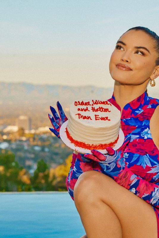 PARIS BERELC – Instagram Photos and Video 12/29/2022
