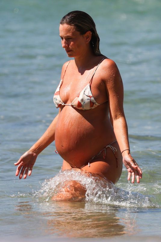 Pregnant RENEE BARGH in Bikini at a Beach in Sydney 12/15/2022