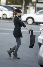 RENEE ZELLWEGER Shopping at Seven Eleven in Westwood 12/05/2022