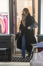 ROSIE HUNTINGTON-WHITELEY Out Shopping with Her Mother in Chelsea 11/30/2022