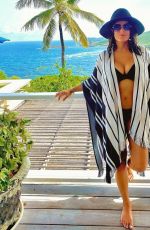 SALMA HAYEK - Instagram Photos 12/13/2022