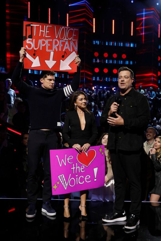 SARAH HYLAND at The Voice Live Top 10 Performances 11/28/2022