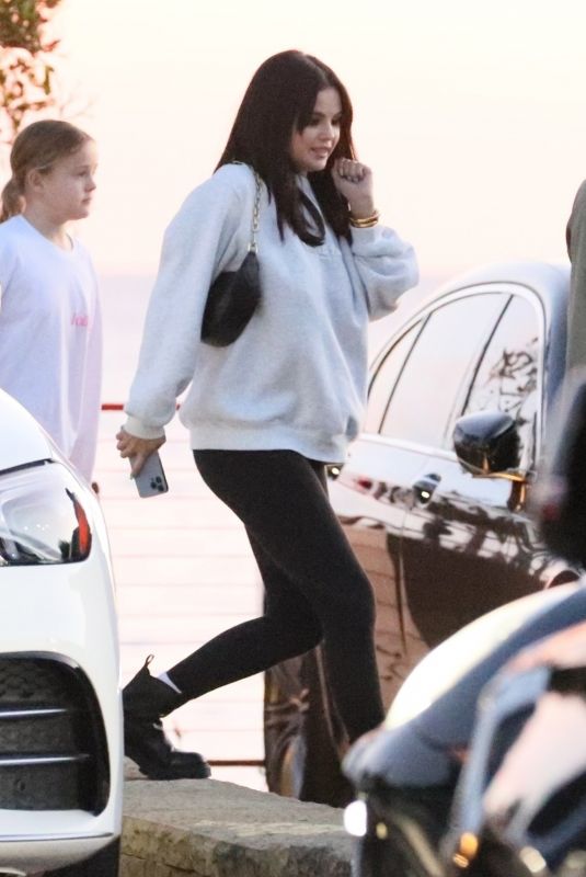 SELENA GOMEZ Out for Dinner with Friends at Nobu in Los Angeles 12/04/2022