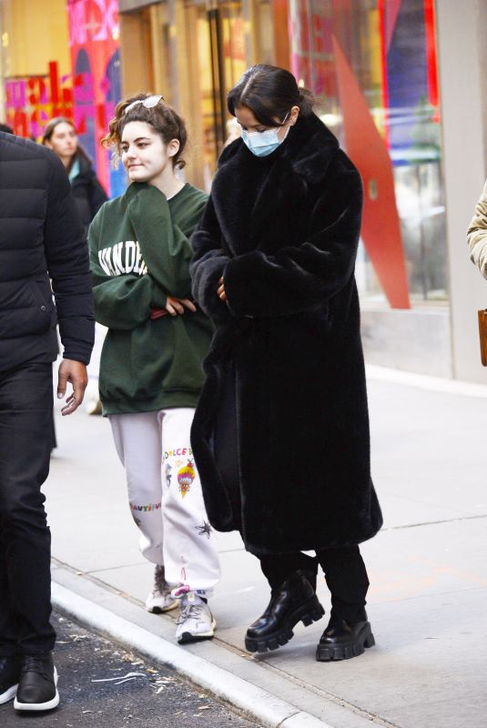 SELENA GOMEZ Out Shopping in New York 12/13/2022