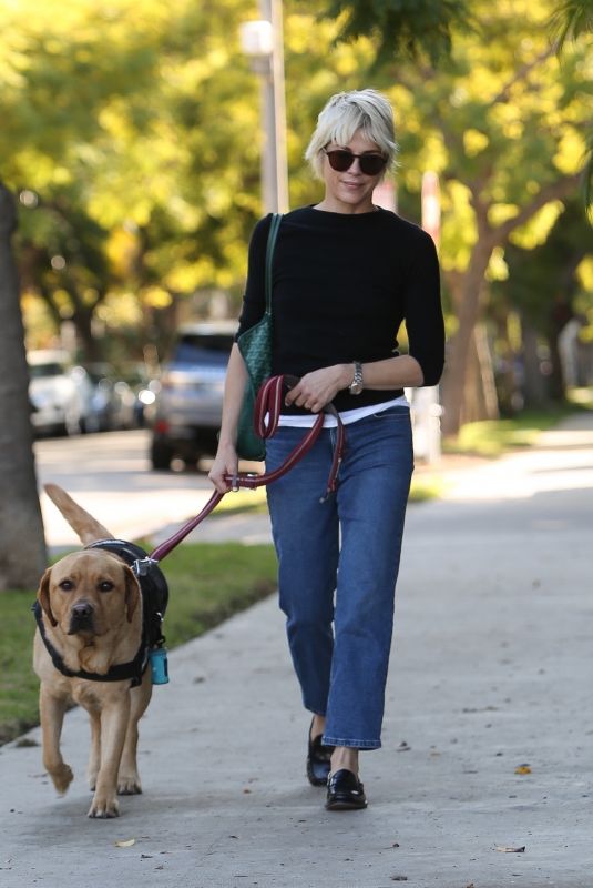 SELMA BLAIR Out with Her Dog in Beverly Hills 12/04/2022