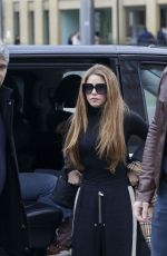 SHAKIRA Arrives at a Court of First Instance and Family in Barcelona 12/01/2022