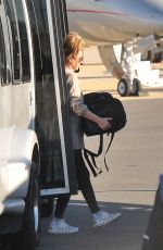SHANIA TWAIN at a Private Jet Ride Out of Washington D.C. 12/01/2022