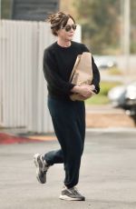 SHANNEN DOHERTY Shopping at Malibu Medical Group 12/01/2022
