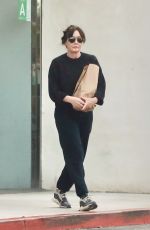 SHANNEN DOHERTY Shopping at Malibu Medical Group 12/01/2022