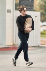SHANNEN DOHERTY Shopping at Malibu Medical Group 12/01/2022