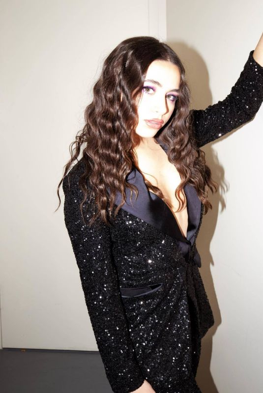 SKY KATZ - Instagram Photos 12/19/2022