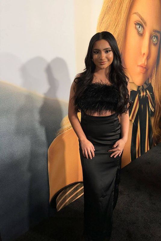TATI MCQUAY - Instagram Photos 12/13/2022