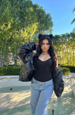 TATI MCQUAY - Instagram Photos 12/25/2022