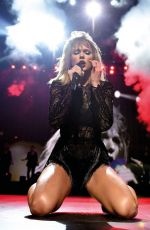 TAYLOR SWIFT in Queens of Pop - Taylor 2022