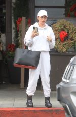 TEDDI JO MELLENCAMP Out Shopping in Beverly Hills 12/15/2022