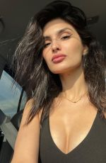 YAEL COHEN - Instagram Photos 12/20/2022