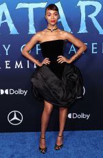 ZOE SALDANA at Avatar: The Way of Water Premiere in Los Angeles 12/12/2022