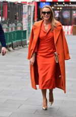 AMANDA HOLDEN Heading to Global Radio Studios in London 01/31/2023
