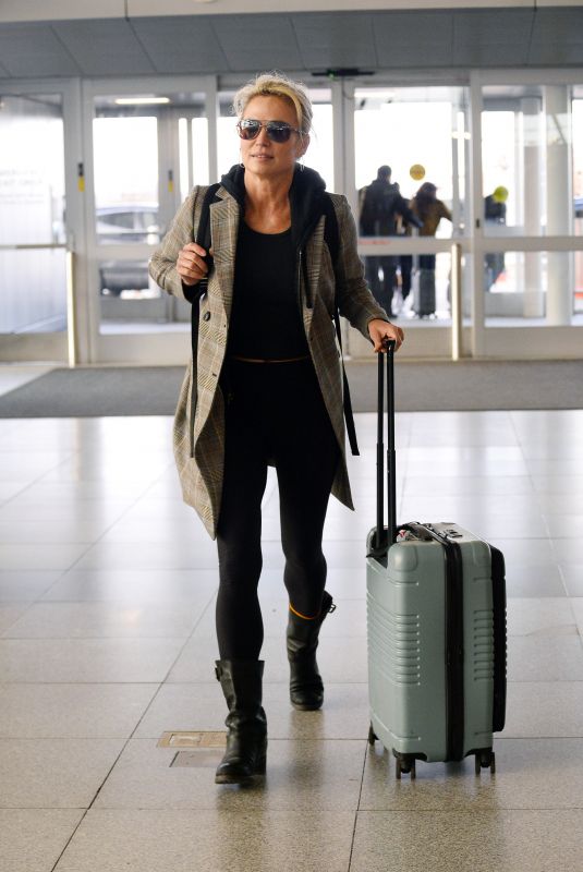 AMY ROBACH Arrives at JFK Airport in New York 01/24/2023