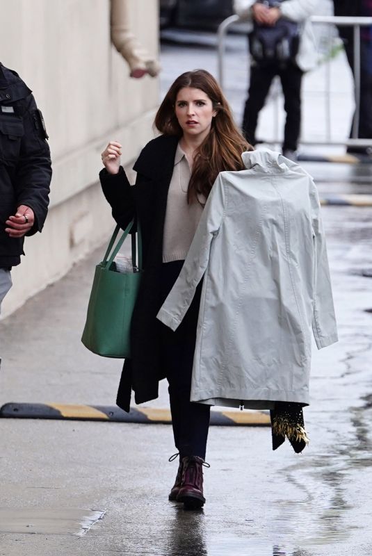 ANNA KENDRICK Arrives at Jimmy Kimmel Live in Hollywood 01/04/2023