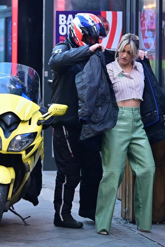 ASHLEY ROBERTS Leaves Global Radio Studios in London 01/09/2023