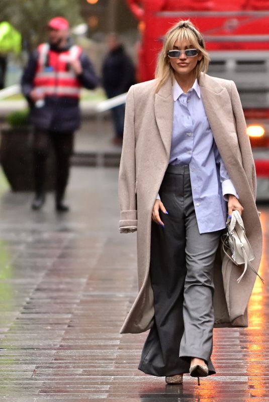 ASHLEY ROEBRTS at Global Radio Studios in London 01/12/2023