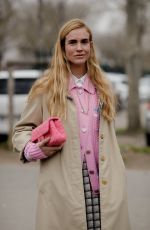 BLANCA MIRO SCRIMERI Arrives at Chanel Spring Summer 2023 Haute Couture Show in Paris 01/24/2023