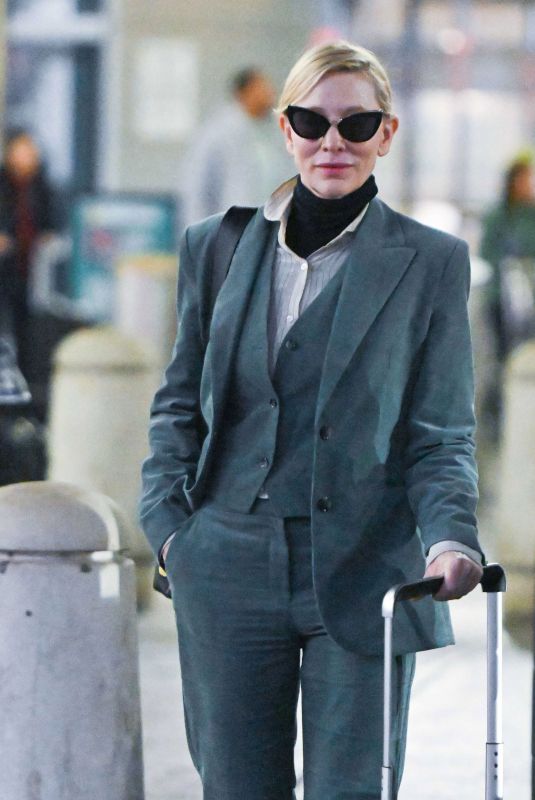 CATE BLANCHETT Arrives at JFK Airport in New York 01/04/2023