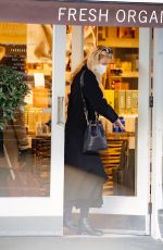 CLAUDIA SCHIFFER Out Shopping in Notting Hill 01/22/2023
