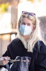 CLAUDIA SCHIFFER Out Shopping in Notting Hill 01/22/2023