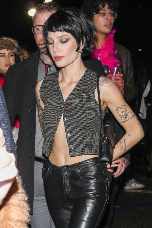HALSEY Arrives at Harry Styles Concert at Kia Forum in Inglewood 01/30/2023