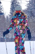 HEIDI KLUM Out Skiing in Aspen 01/04/2023