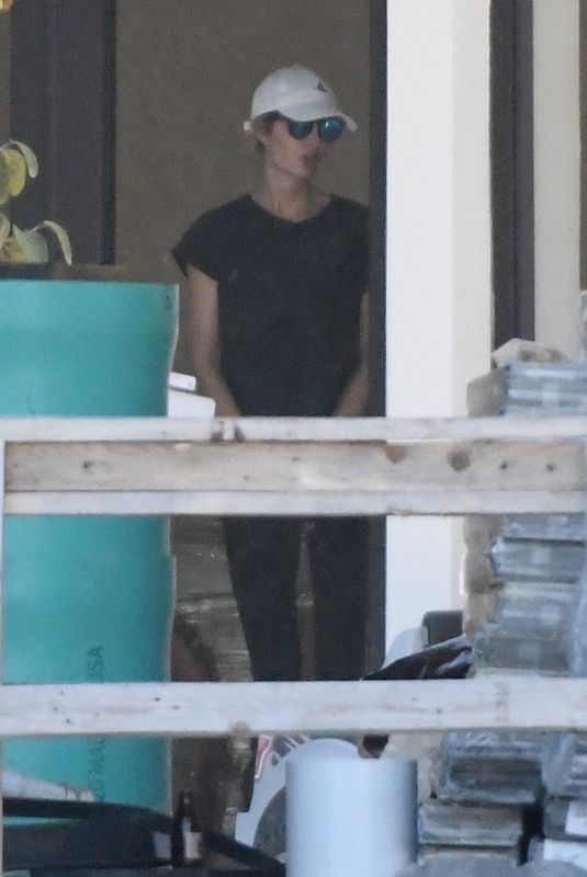 IVANKA TRUMP at Her New House Being Built on Indian Creek Island in Surfside 01/11/2023