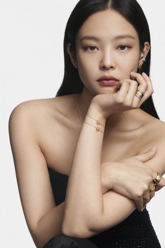 JENNIE KIM for Chanel Coco Crush 2023