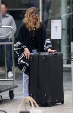 JENNIFER ANISTON Returns from Her New Years Trip to Mexico in Los Angeles 01/02/2023