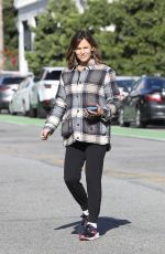 JENNIFER GARNER Heading to Sollis Health in Santa Monica 01/19/2023