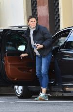 JENNIFER GARNER in Denim Out in Santa Monica 01/23/2023