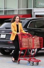 JINGER DUGGAR Shopping at Trader Joe