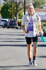 JOJO SIWA and SAVANNAH DEMMERS Leaves Personal Training Session in Los Angeles 01/21/2023