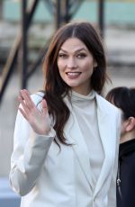 KARLIE KLOSS Arrives at Dior Homme Fashion Show at PFW in Paris 01/20/2023