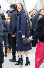 KARLIE KLOSS Arrives at Louis Vuitton Show at Paris Fashion Week 01/19/2023