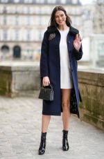 KARLIE KLOSS Arrives at Louis Vuitton Show at Paris Fashion Week 01/19/2023