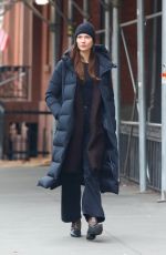 KARLIE KLOSS Out and About in New York 01/08/2023