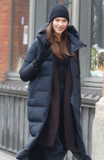 KARLIE KLOSS Out and About in New York 01/08/2023