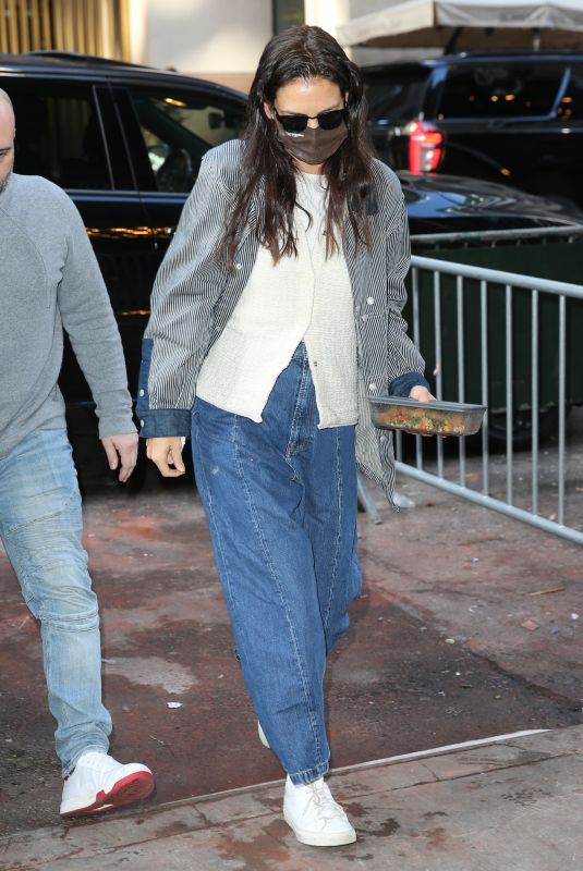KATIE HOLMES Arrives at Rehearsal for her new play The Wanderers in New York 01/18/202