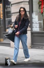 KATIE HOLMES Out and About in New York 01/03/2023