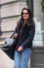 KATIE HOLMES Out and About in New York 01/03/2023