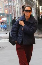 KATIE HOLMES Out in New York 01/04/2023
