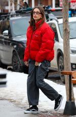 KENDALL and KYLIE JENNER, HAILEY BIEBER and ANASTASIA KARANIKOLAOU Out for New Year