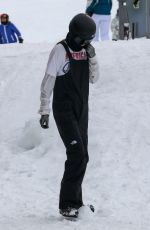 KENDALL and KYLIE JENNER Join Friends for a Fun Fay of Dnowboarding in Aspen 12/31/2022